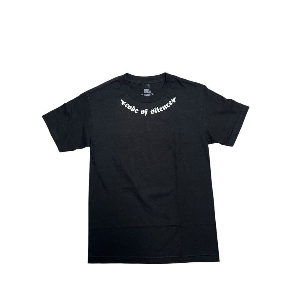 CODE‎ OF SILENCE - Street Elite Graphic T-Shirt - Badge / Guns Metal Grunge - S
